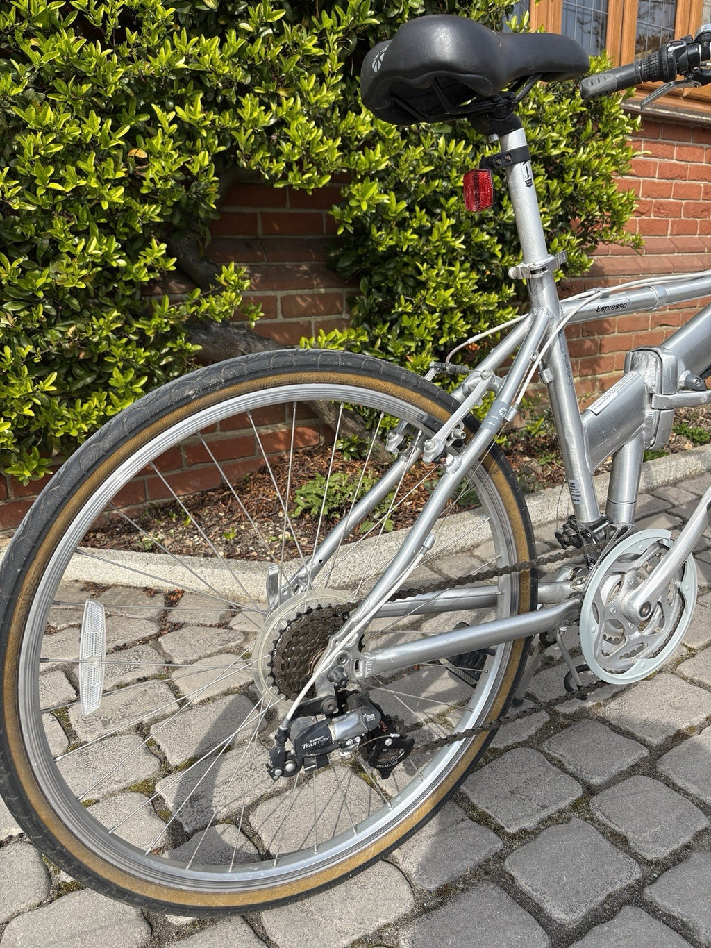 Dahon Espresso Folding Bike 26in wheels silver