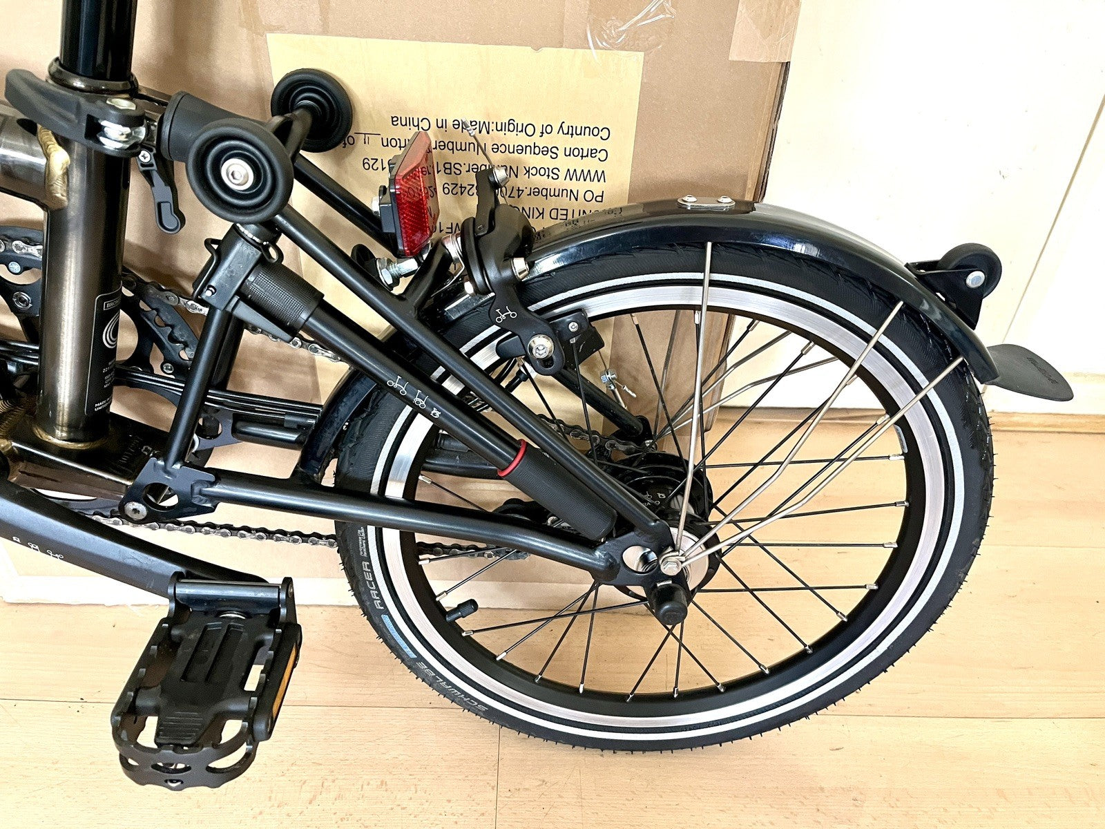 Brompton C Line Explore, 6-Speed, Black Lacquer, Black Ed, One Size Handlebar