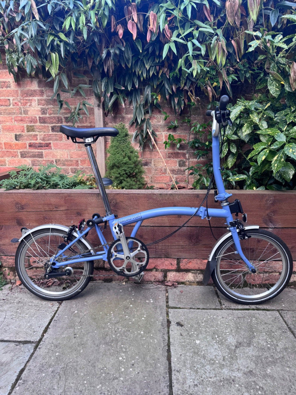 Brompton M3L Folding Bike Mid Bar Powder Blue with Unused (£150) L Borough Bag.