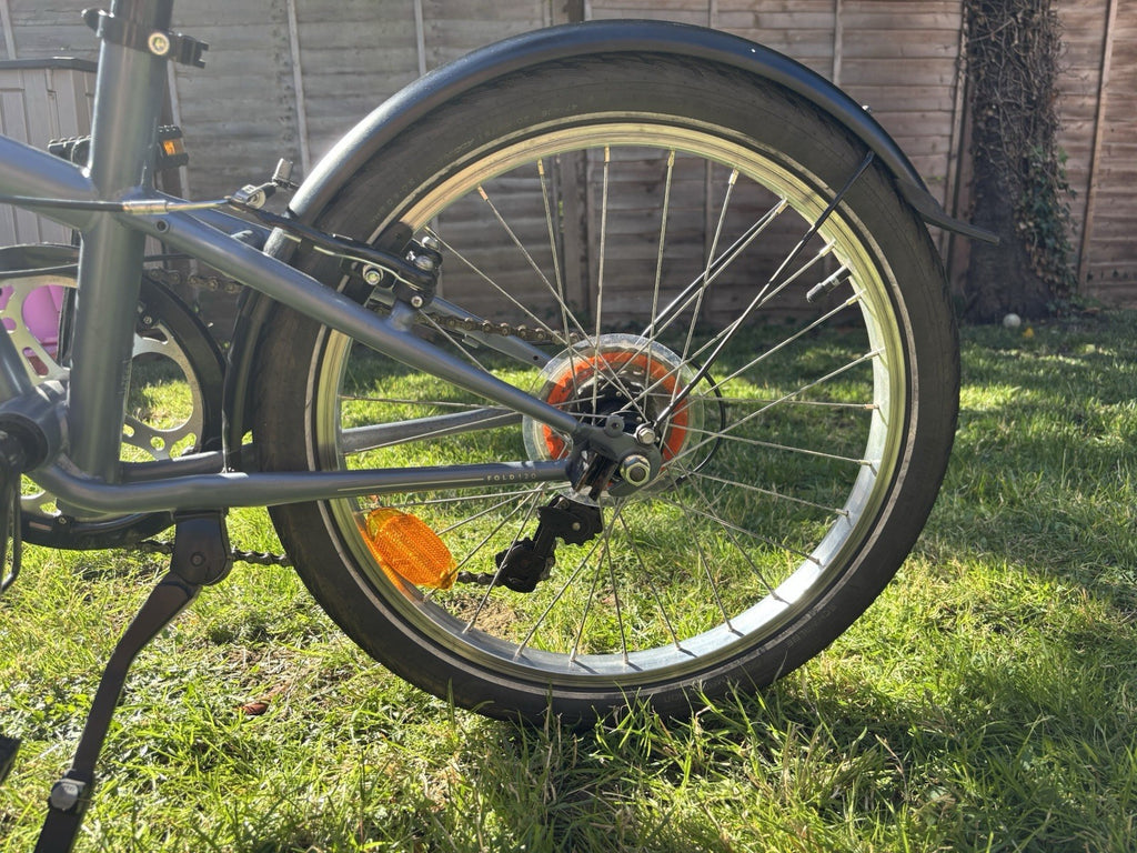 B'TWIN Fold 120 20in Folding Bike 6 Speed Steel Frame Mudguards Kickstand