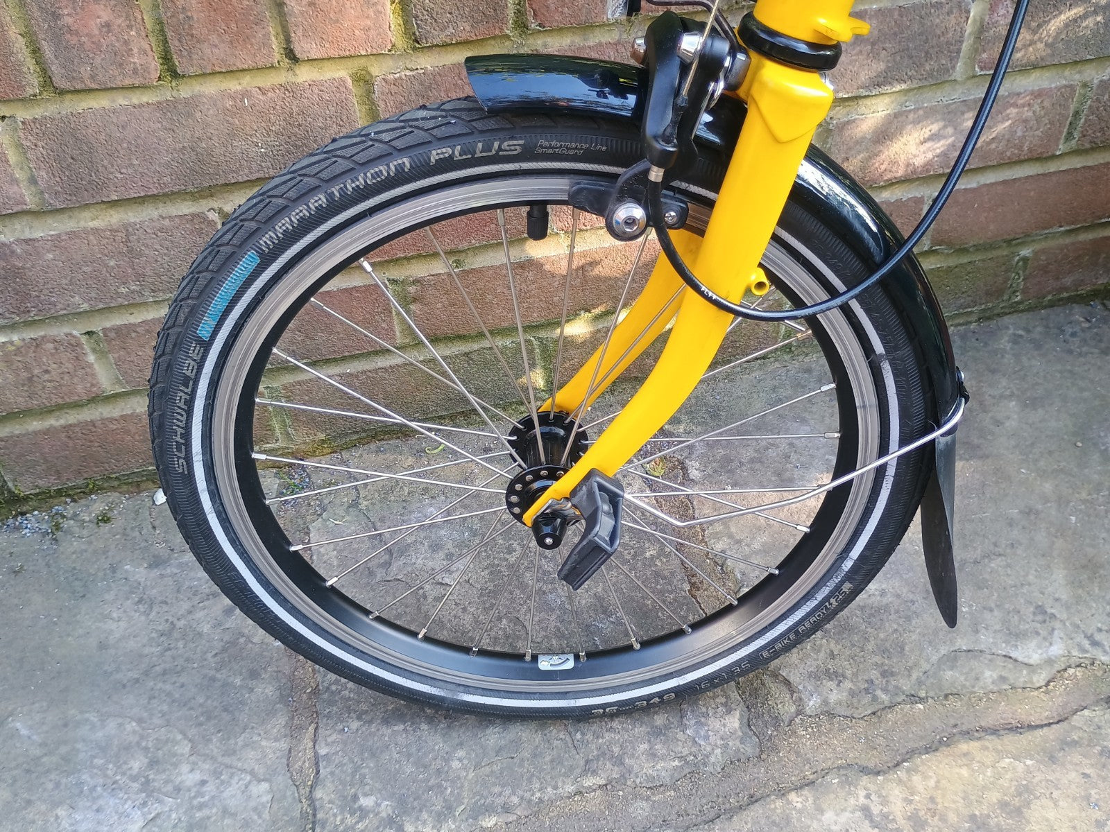 Brompton C Line 12-Speed In Bumblebee Yellow with Accessories and box 2025