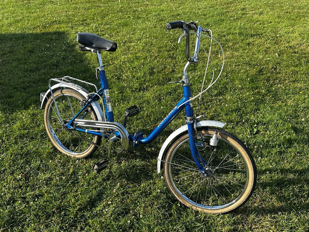 Vintage 1975 Rekord Superlux De Luxe Folding Bicycle.