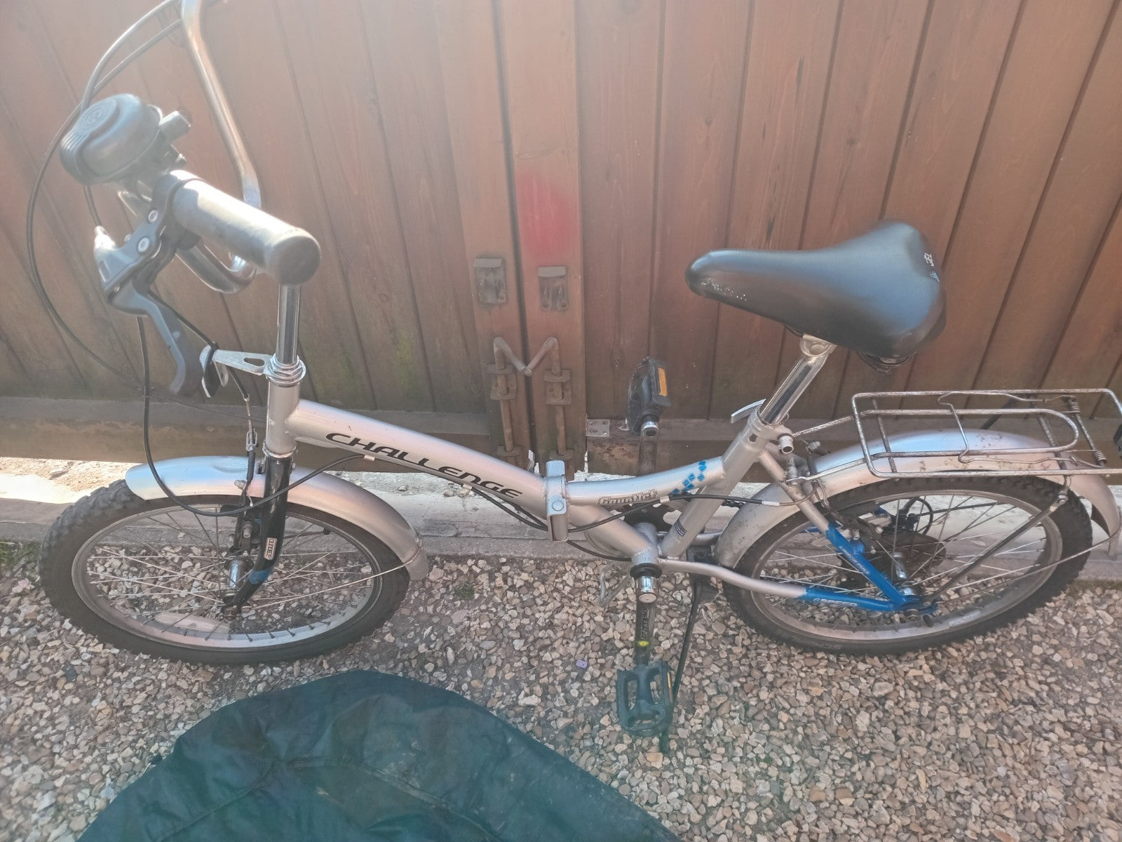 Challenge Gauntlet folding bike, 20"wheels ,with Bag, lock,and rear rack