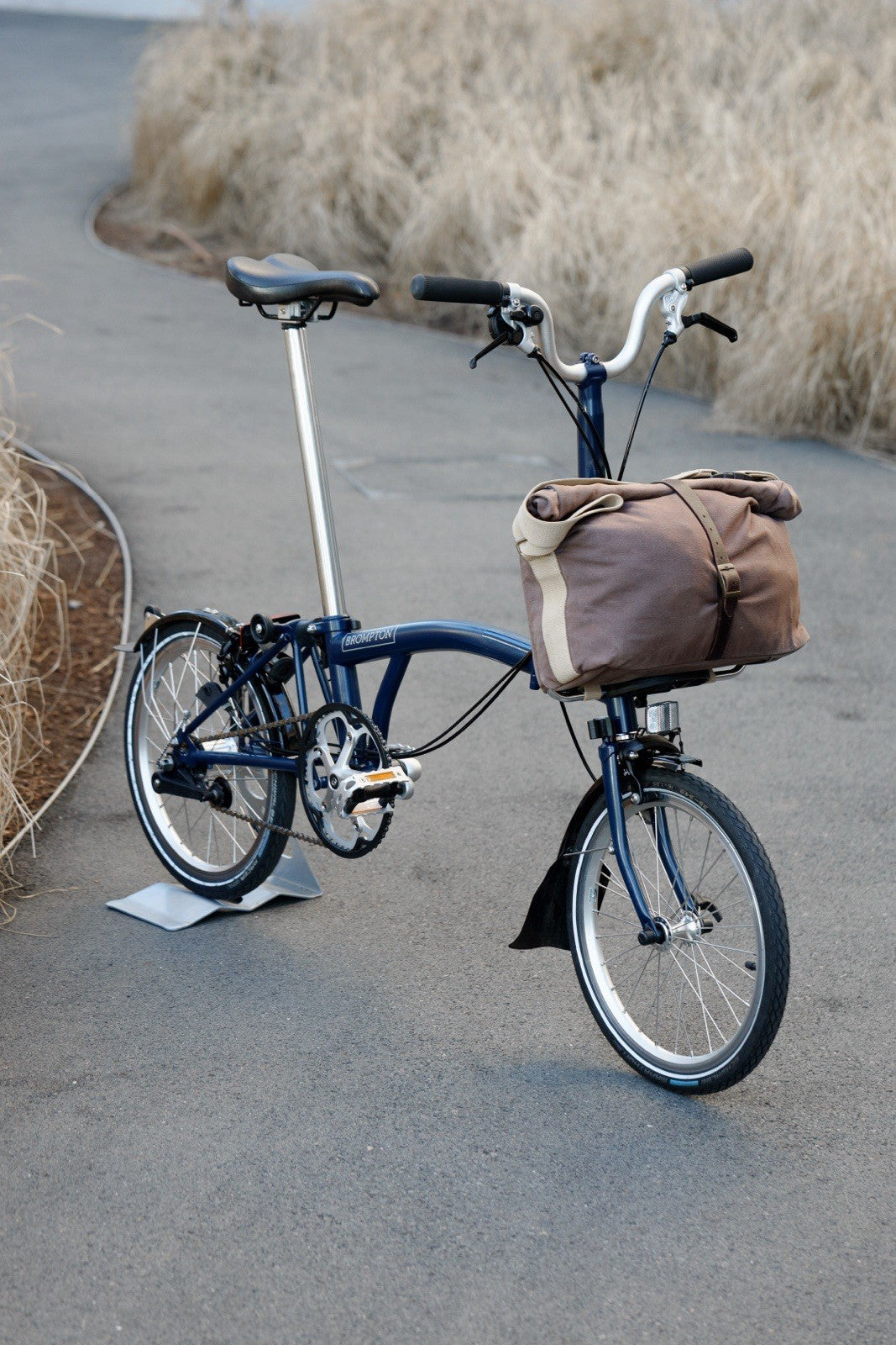 Folding Bicycle Brompton M3L 2019 Navy Blue Extra Front Bag Excellent Condition