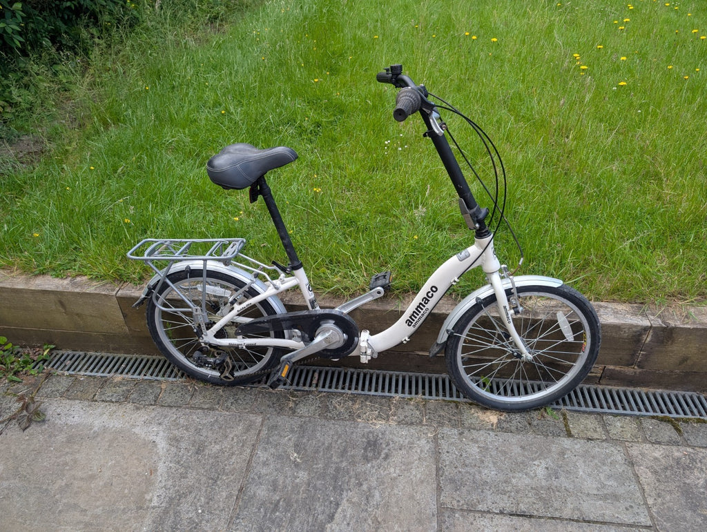 Ammaco Unisex Folding Bike White