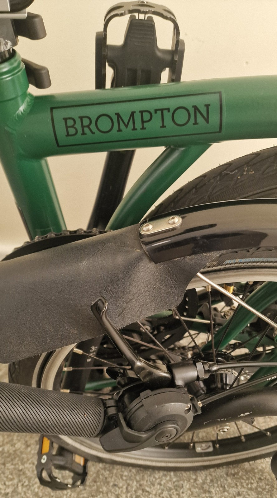 Brompton GREEN C Line 6 Speed fold bike + Free UK & Low Co$t WORLD📦🛩 🌎📫