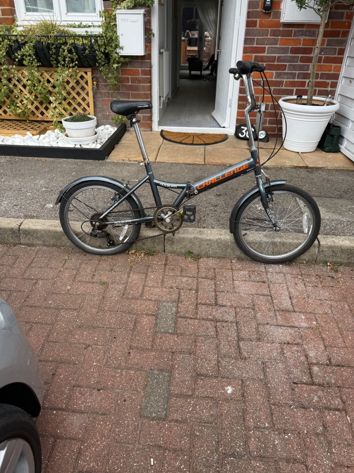 Holborn Challenge 20-inch Wheels Folding Bike Unisex  6 Gears COLLECTION ONLY