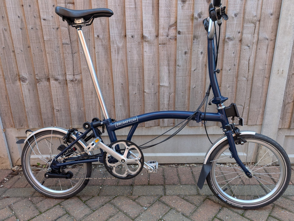Brompton M6L Folding Bicycle Midnight Blue used in great condition + pump