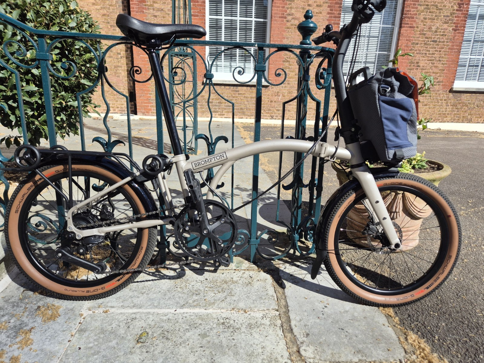 Brompton G Line 4 Speed Medium Super Roller Folding Bike £2850
