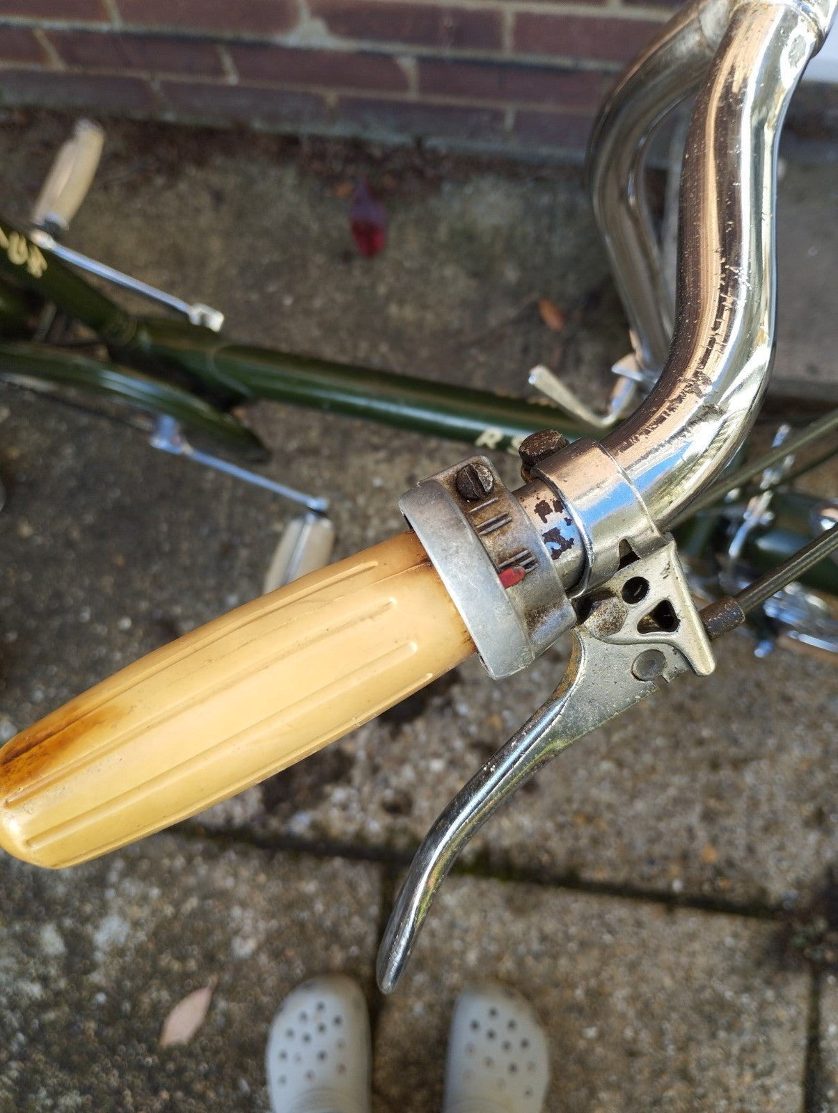 Raleigh RSW 16 retro vintage bicycle - Green - with working dynamo