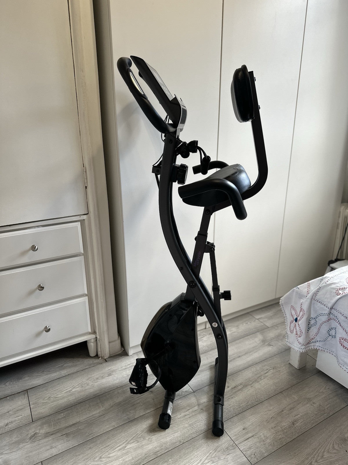 Slim Cycle foldable exercise bike worth over £200. Compact and sturdy