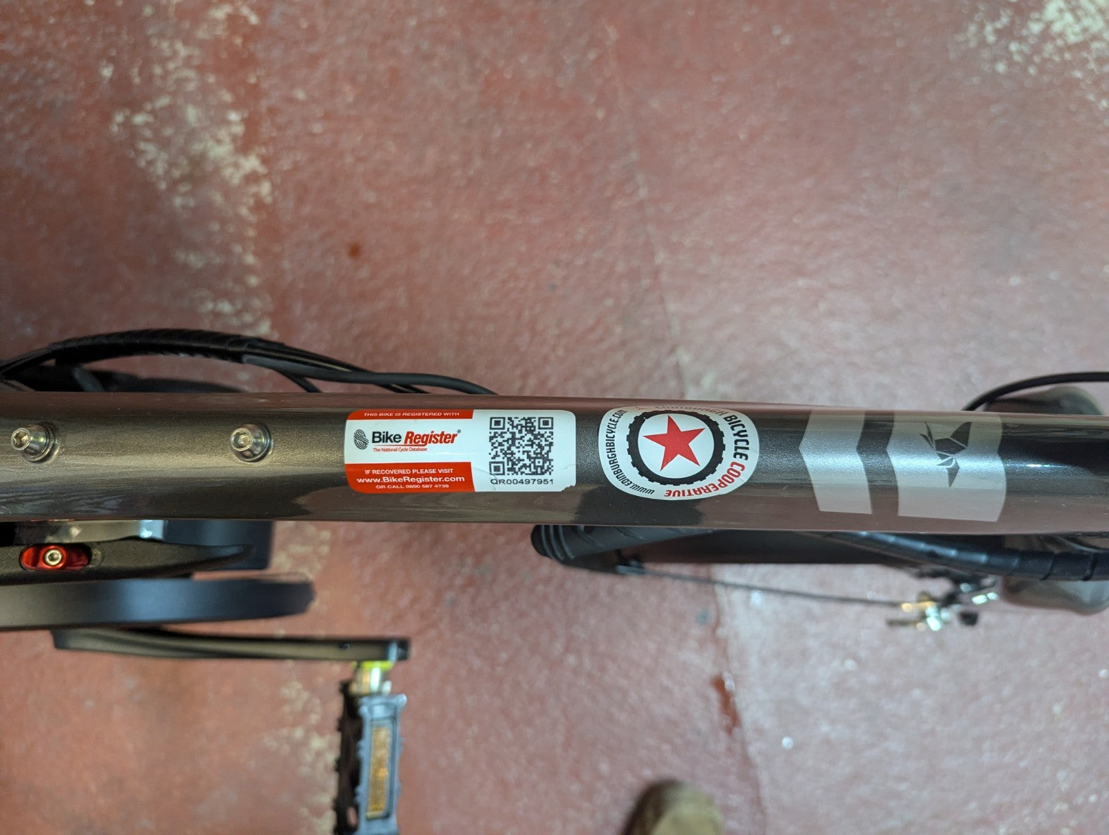 Tern Vektron S10 folding bike. Bosch Performance Line & Shimano Deore 10 gears