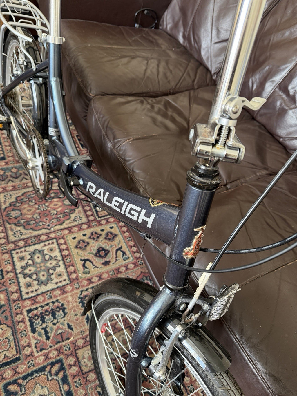 Raleigh Evo 7 Folding Bike 20” Shimano 7 Speed With Rack & Bag