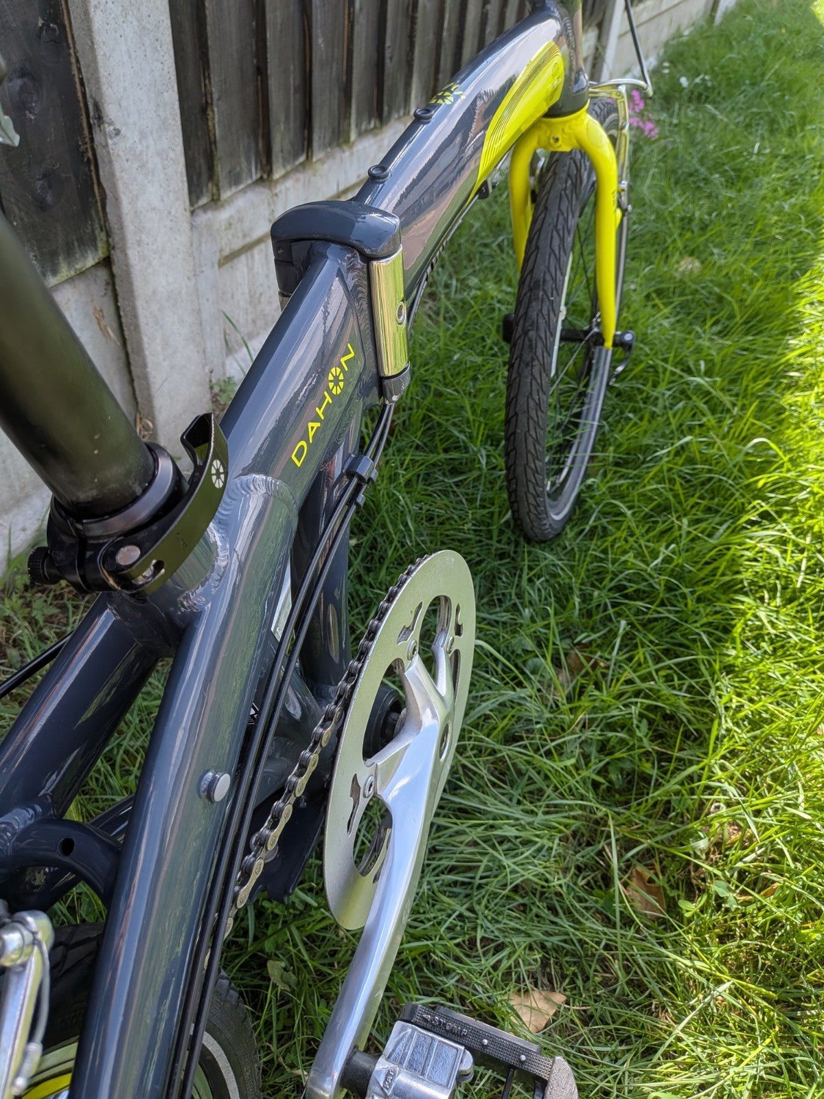Dahon Mu P27 Folding Bicycle,27 Gears,20" Wheels,Carry Bag.Warehouse Find.2 Of 2