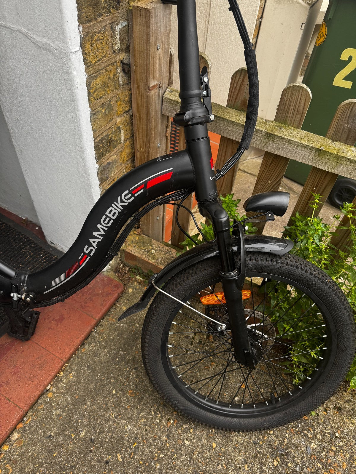 SAMEBIKE CY20 black folding bicycle with 20-inch wheels
