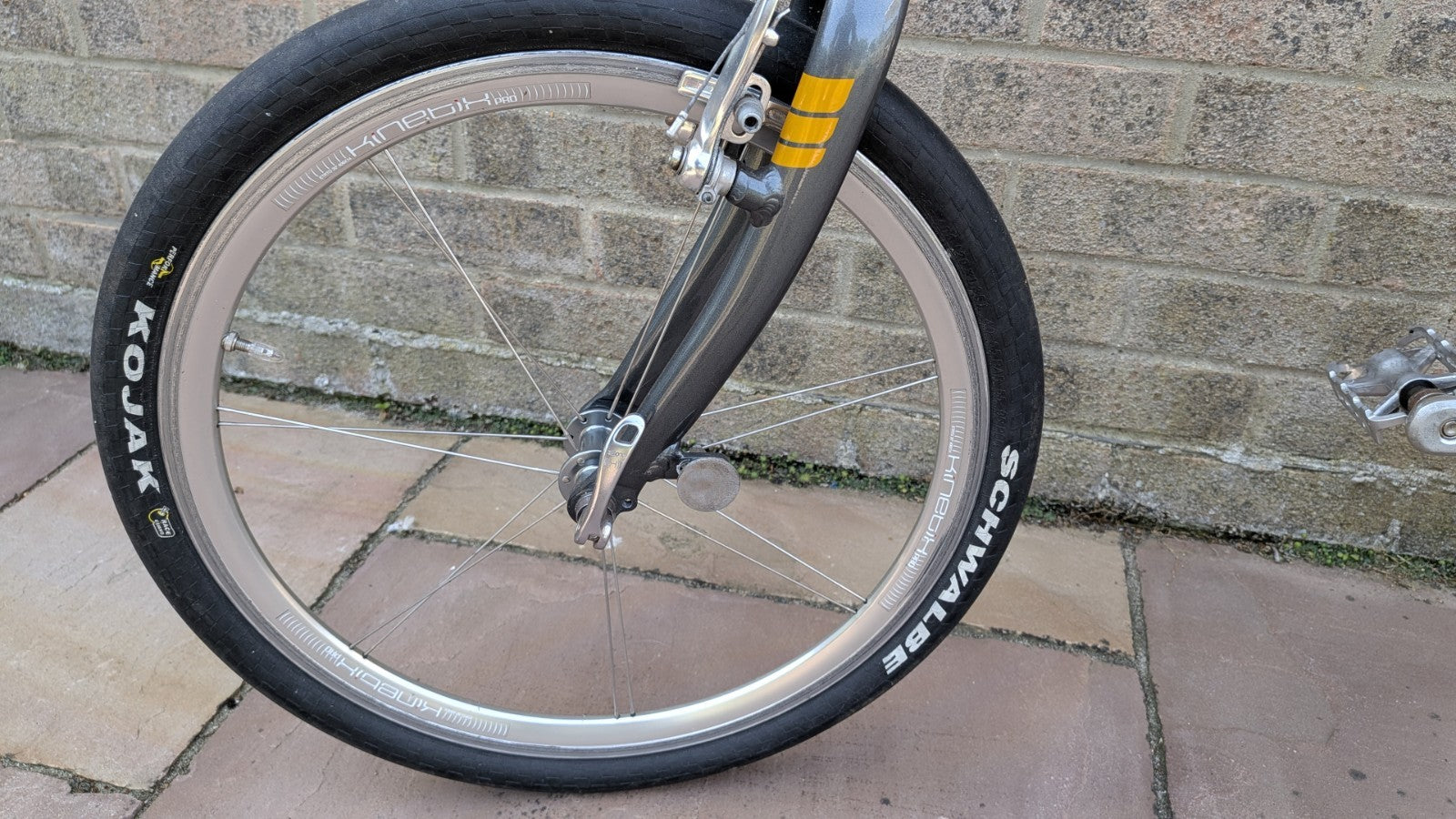 Dahon Mu SL folding bike | 2006 | lightweight ~ 10kg Aluminium | 20” | 9-speed.