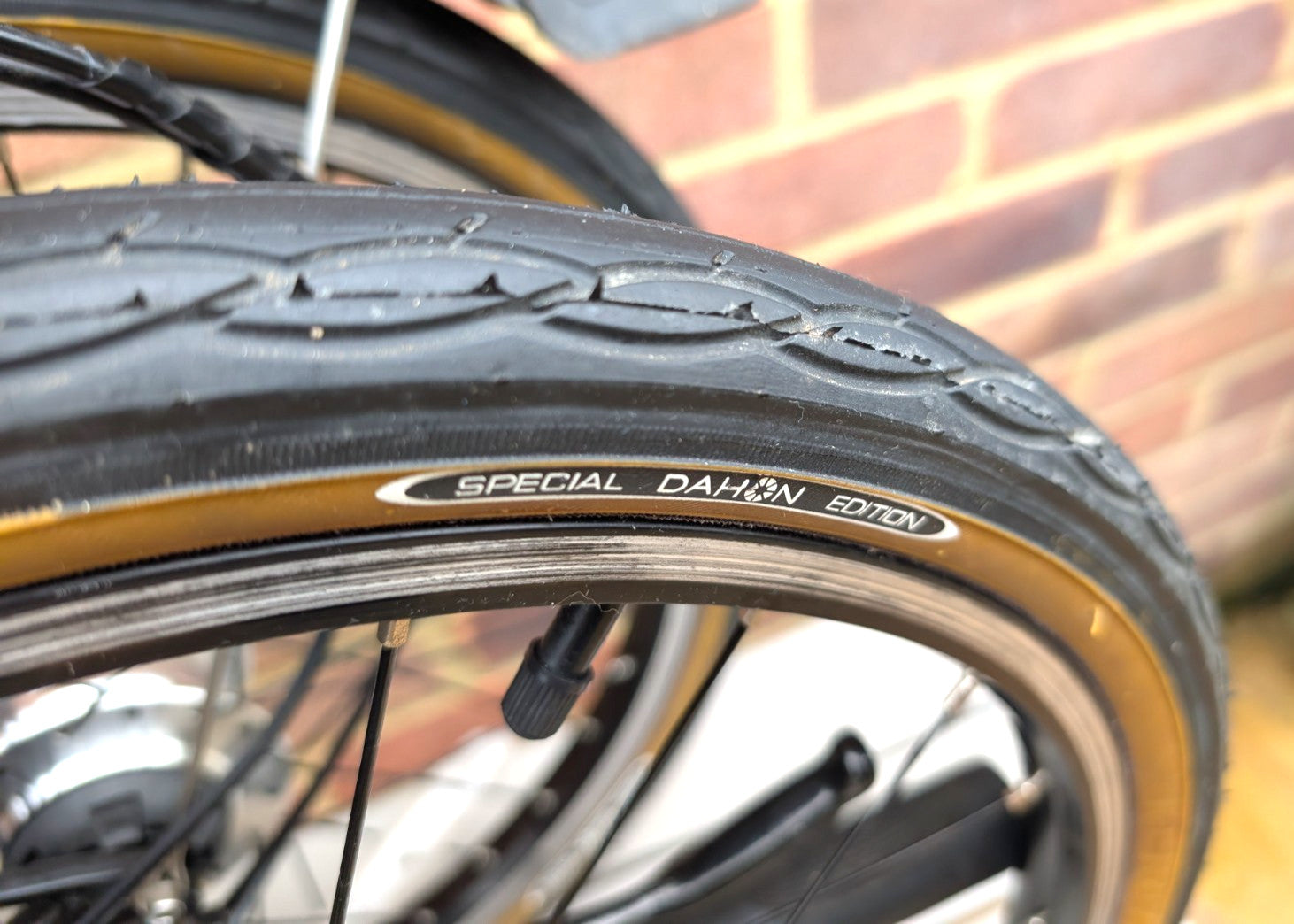 Dahon Vitesse D7HG Folding Foldable Fold-up Bike
