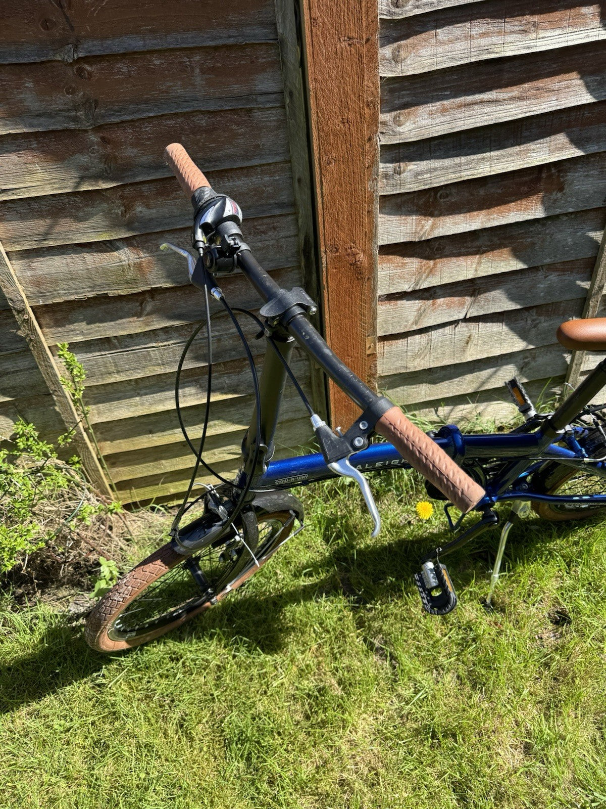 Raleigh Stowaway 20" Folding Bike Dark Blue