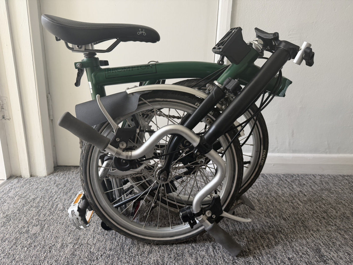 Brompton M3L (3 Speed) folding bicycle - Green/Black (EXCELLENT CONDITION!)