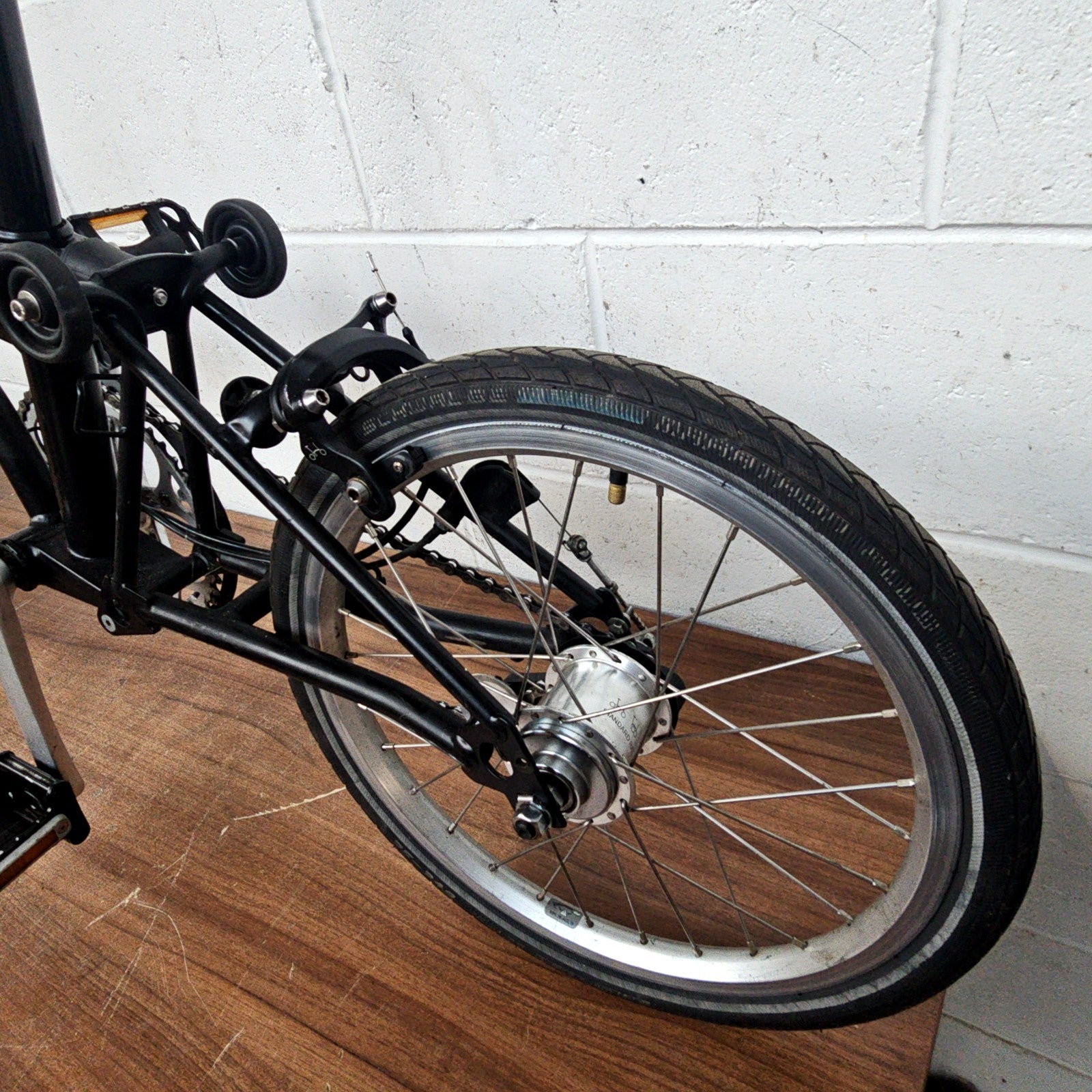 Brompton M3E Folding Bike 3-Speed – Professionally Serviced