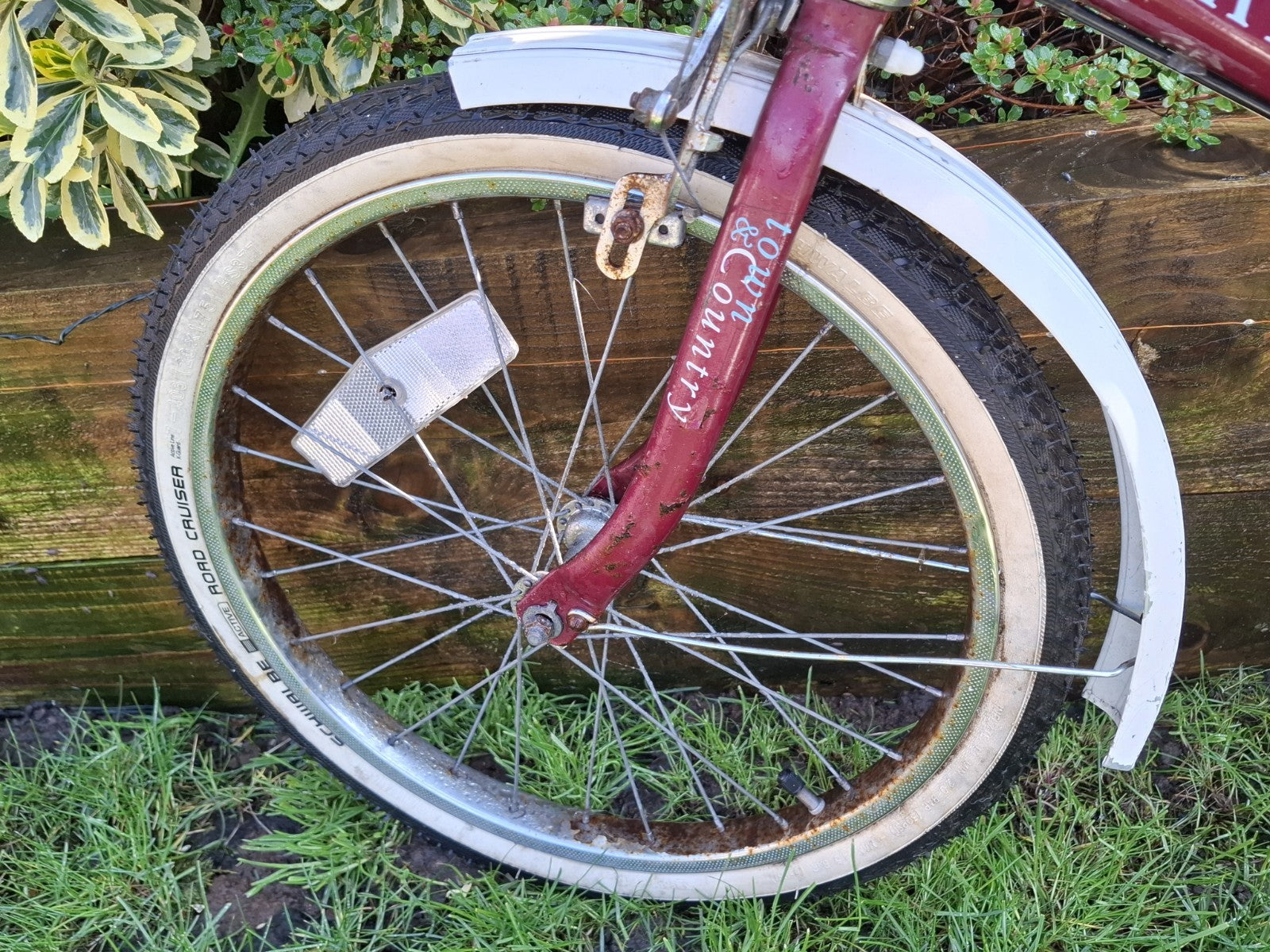 Apollo Wayfarer 1980s Vintage Folding Bike Town and City 20-inch Wheels