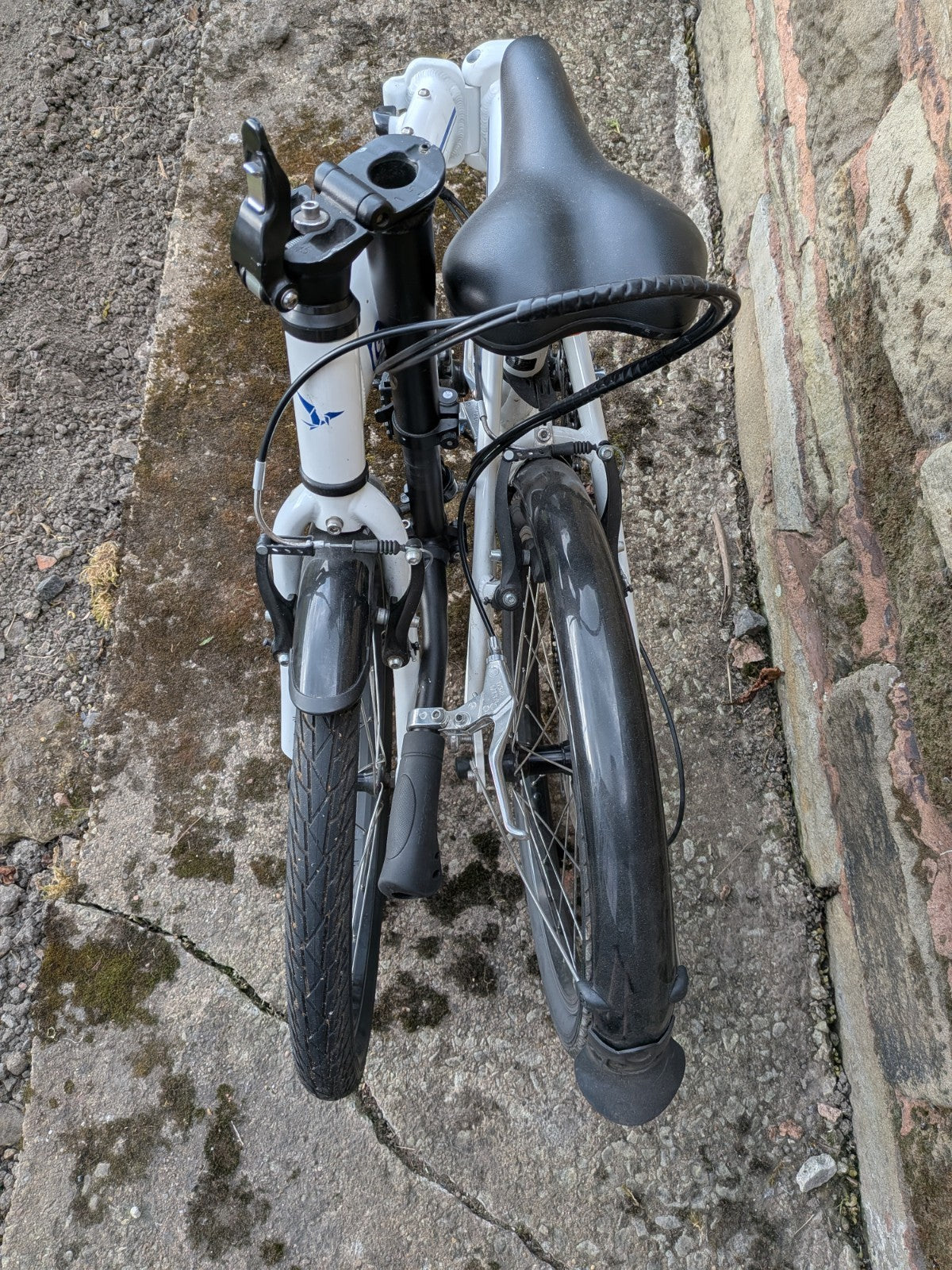 Tern Link B7 Folding Bike 20" 7- Speed - White - Great Condition