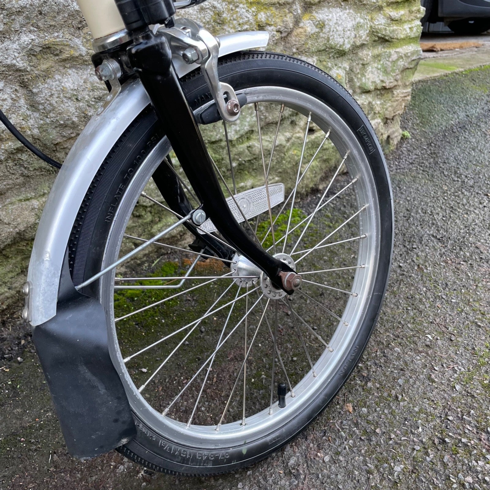 Brompton M6L Folding Bike 6 Speed - 2003 Very Light Use