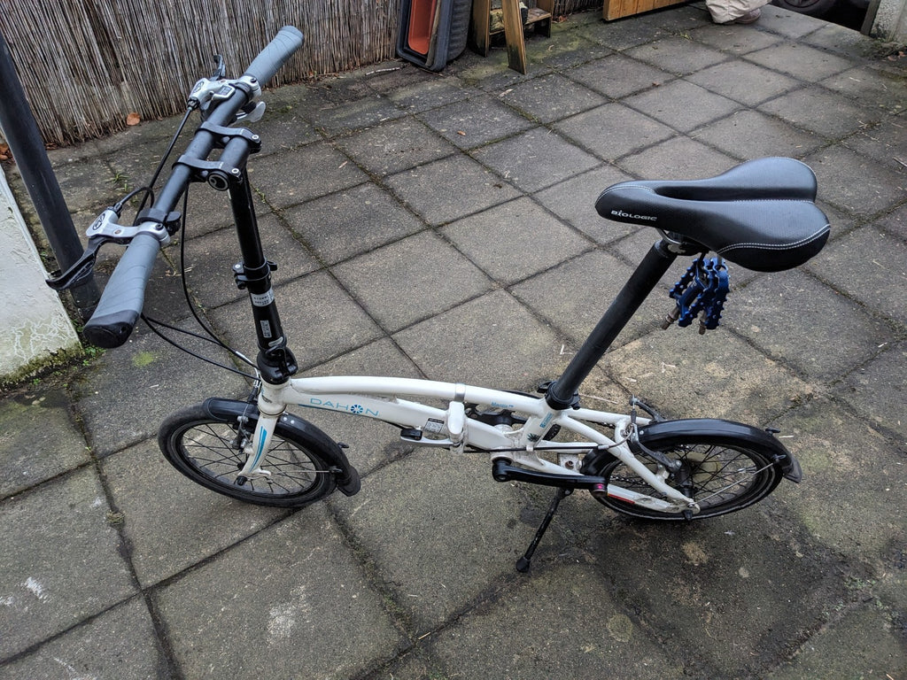 Dahon Mantis P8 Folding Bike