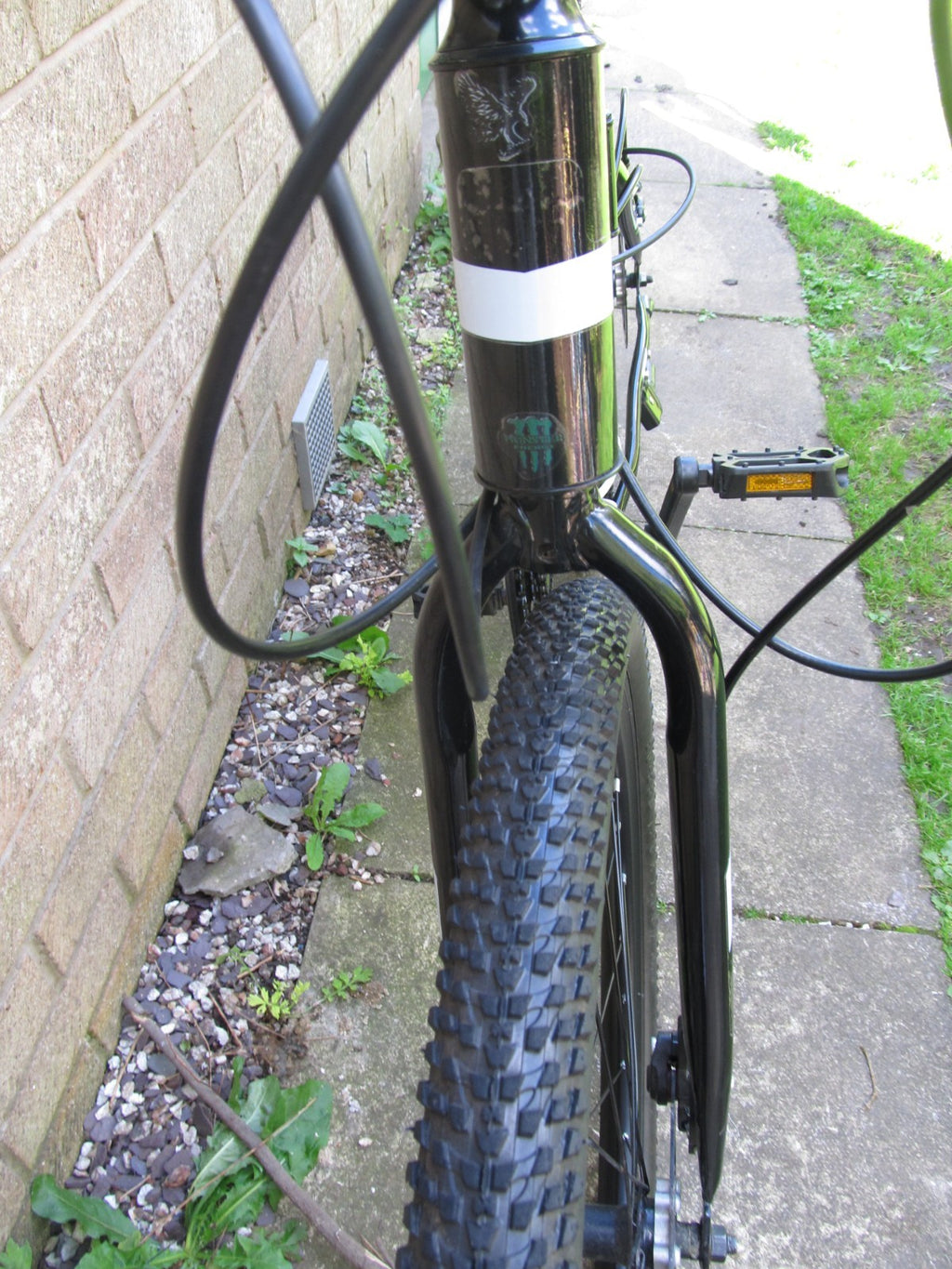 BIKE MOUNTAIN 26"  WHEELS BI FOLD UNISEX-EXCELLENT CONDITION