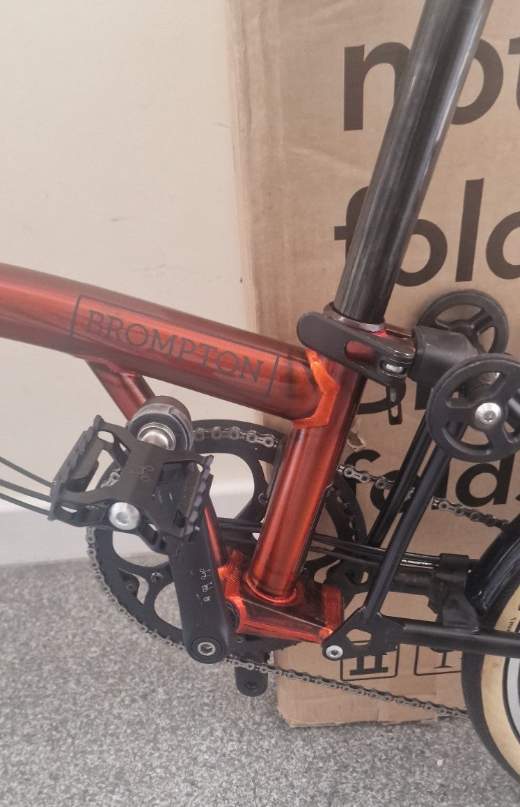Brompton P Line 12 speed FLAME LACQUER + roller. Low £$🌎 Post📦🛫📮.RRP£2679