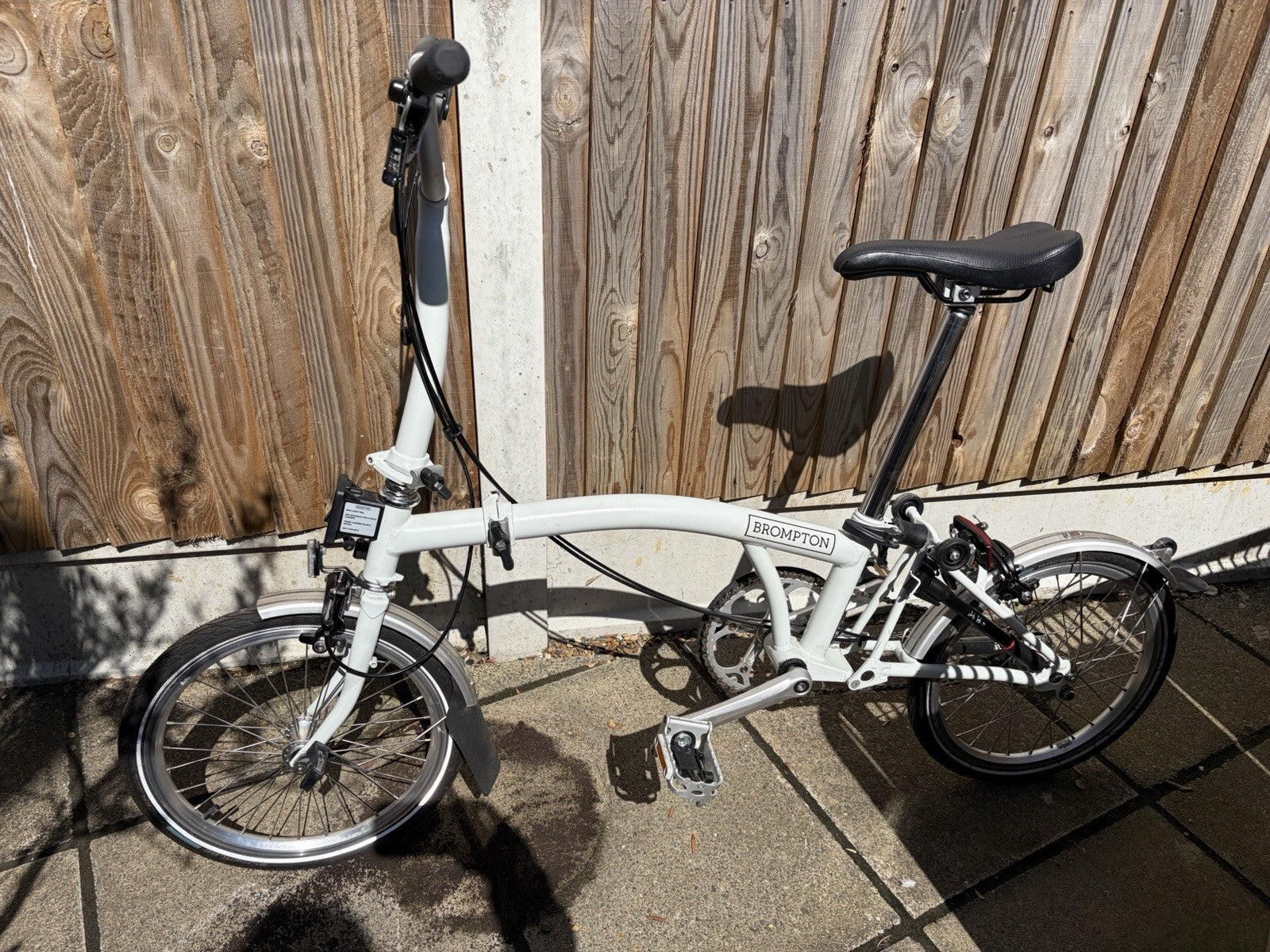 Brompton M3L 3 Speed Folding Bike 2019 White + Genuine Brompton Bag