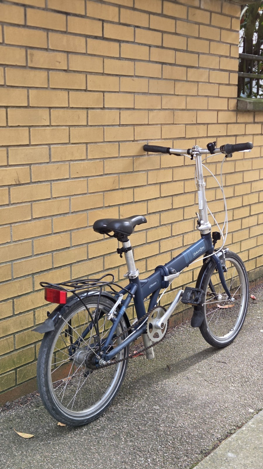 Dahon Vitesse D3 Folding Bike 20" Inch