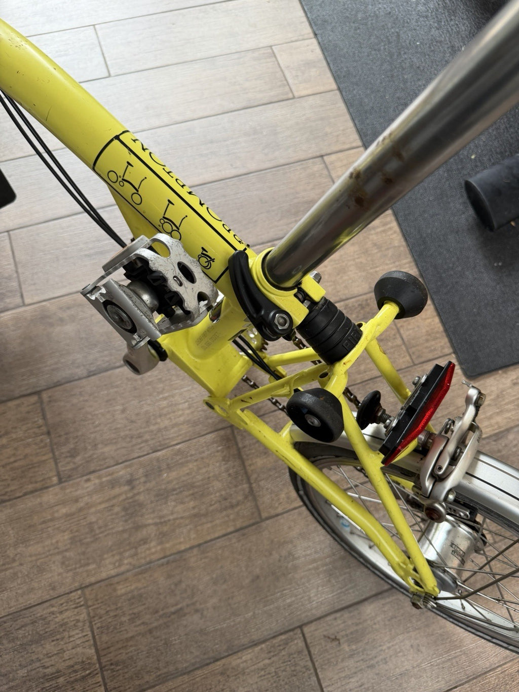 Brompton Yellow Folding Bike 16in 3-Speed Caliper Brakes Riser Bar