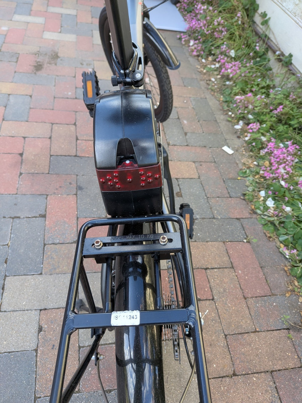 FURO 'E' Powered Folding Bike,FULL CARBON FRAME,EX-DEMO, Ridden For 9 Miles.L@@K