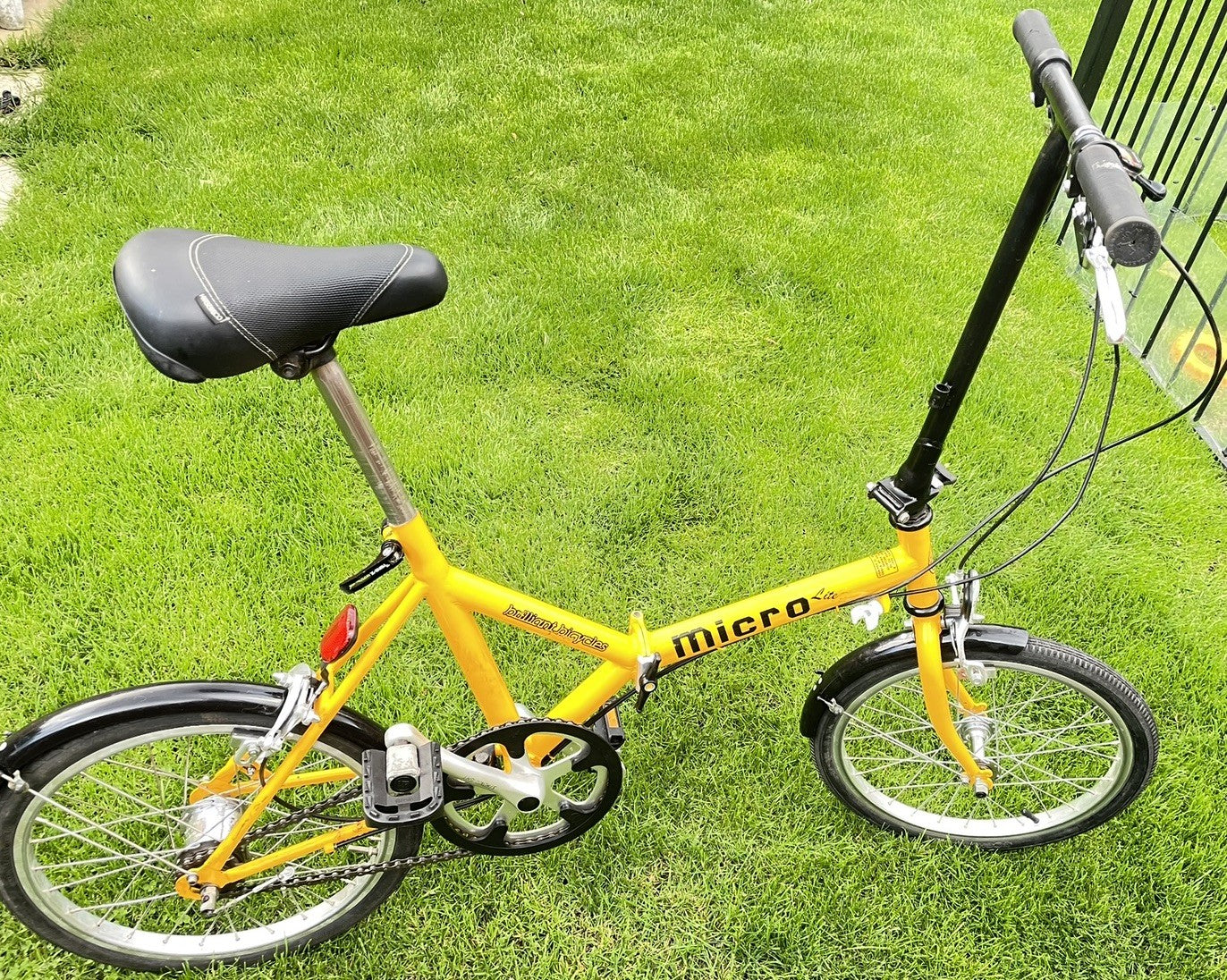 Vintage 1985 Micro lite fold up bike