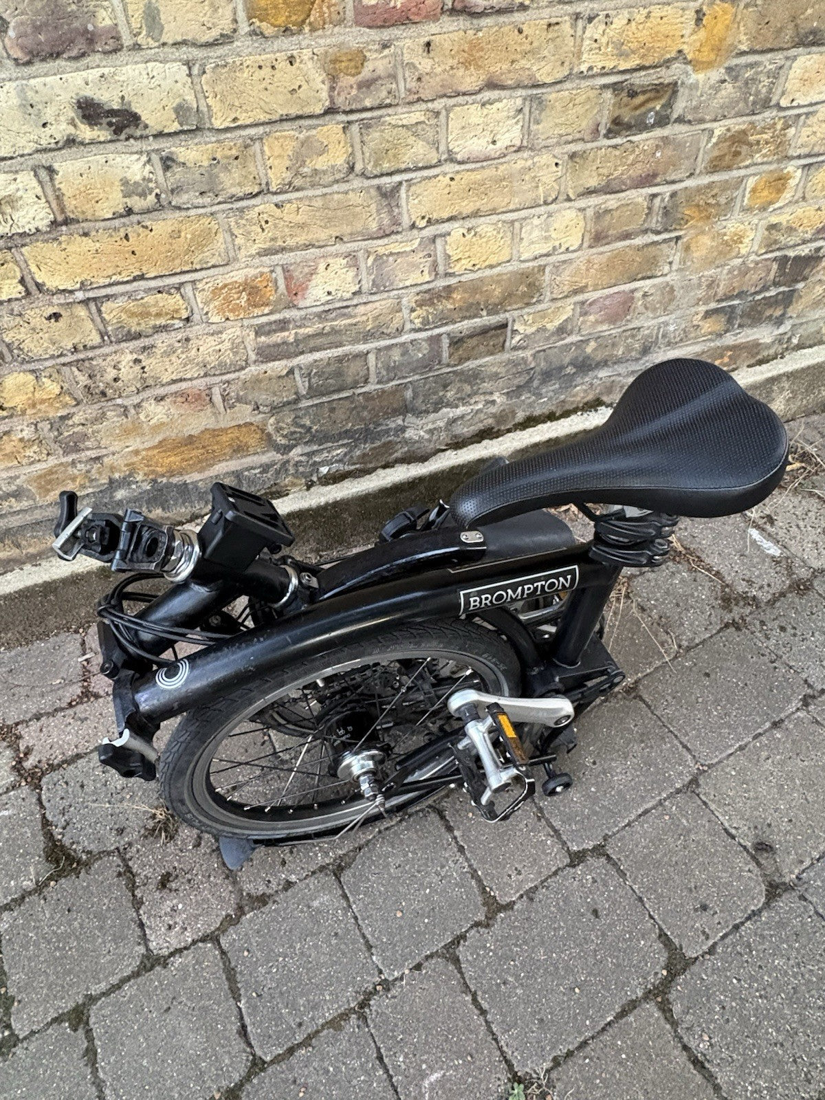 Brompton 2020 Folding Bicycle - S6L - Matte Black With Mudguards - Used