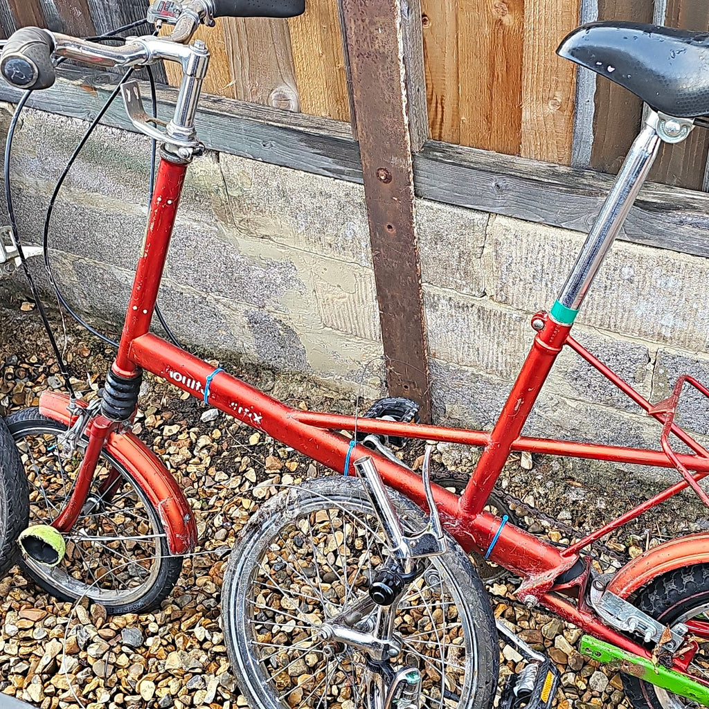 Moulton Standard Folding Bike 20in Blue/Red Rear Rack Mudguards Flat Bar