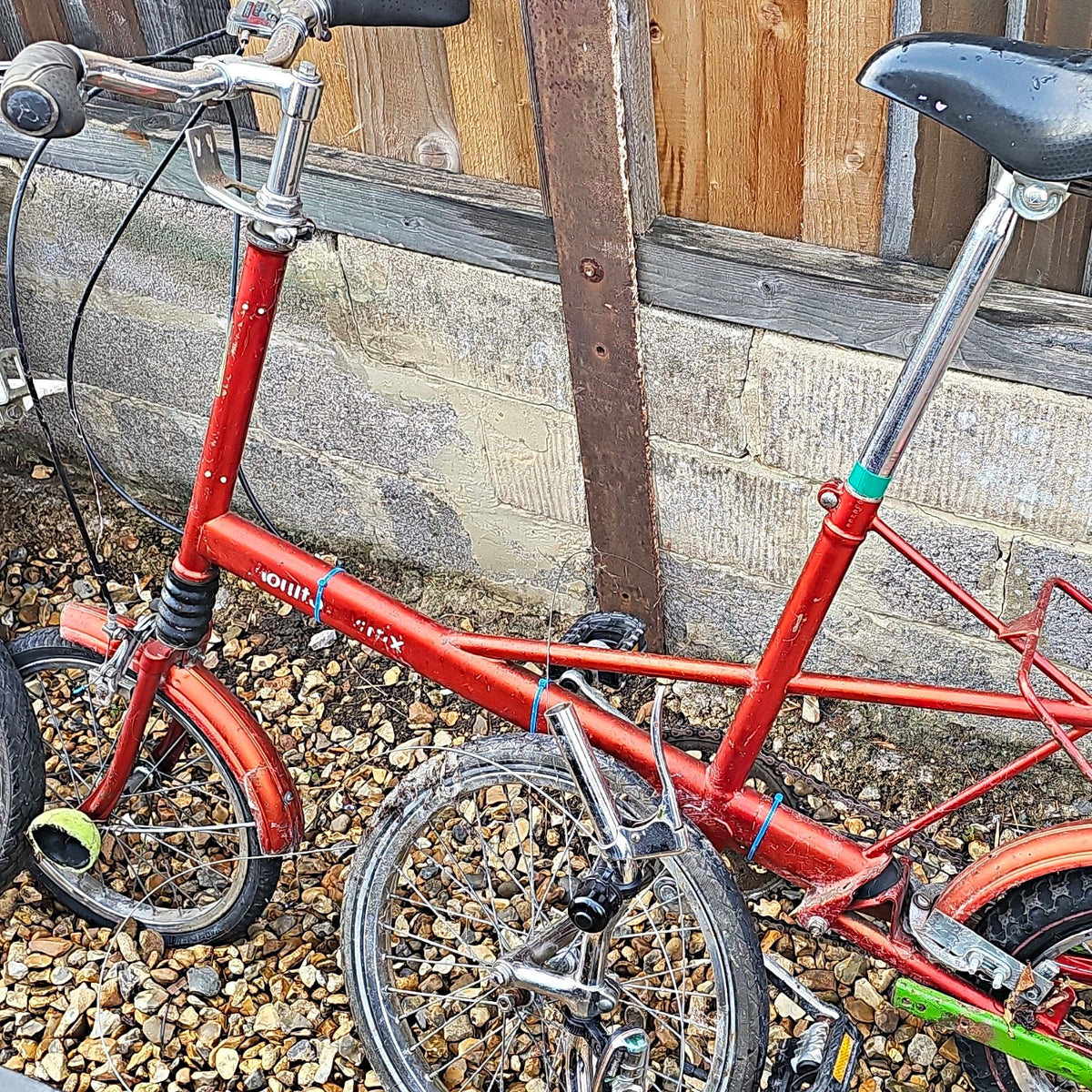 Moulton Standard Folding Bike 20in Blue/Red Rear Rack Mudguards Flat Bar