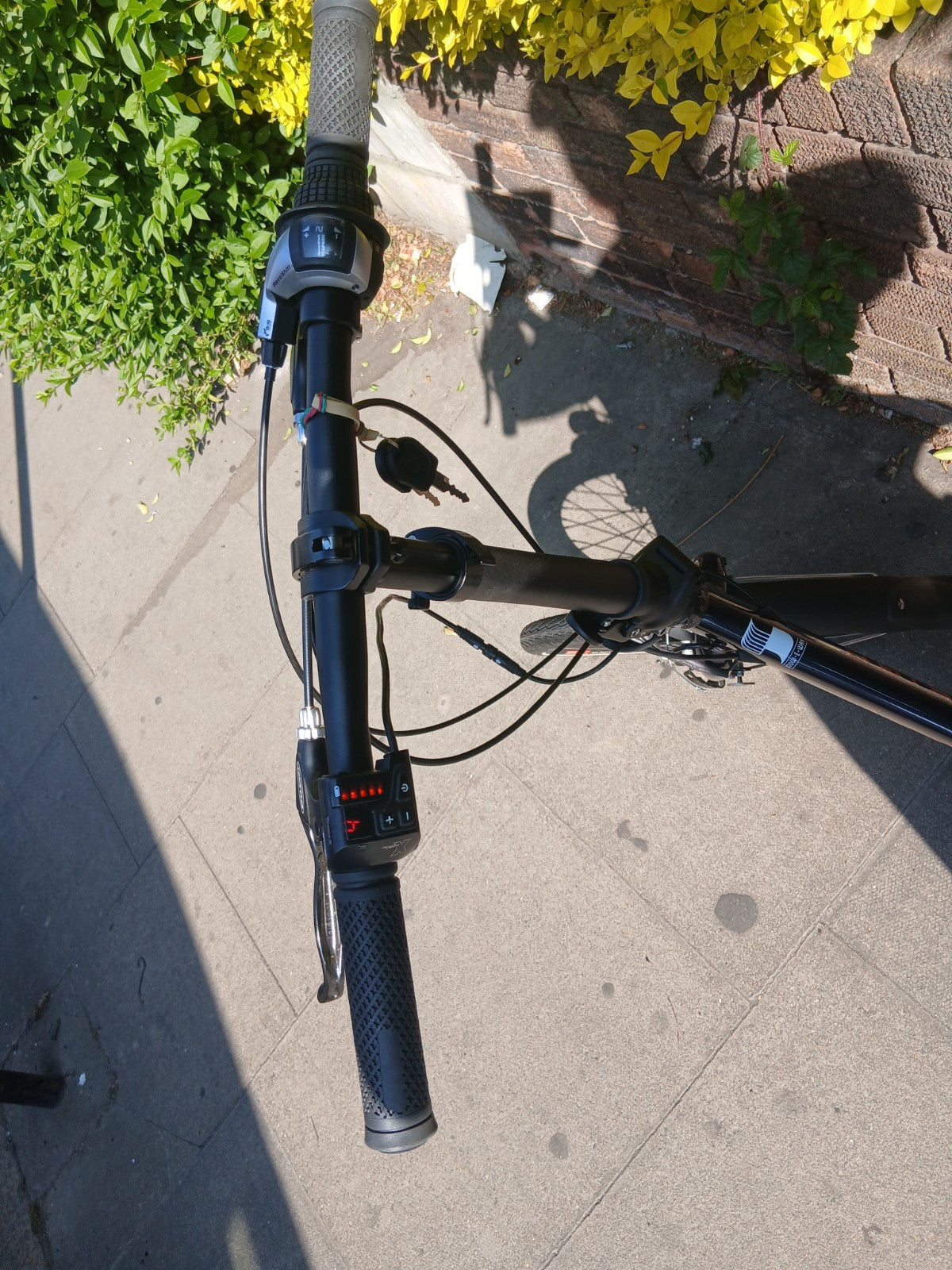 Raleigh Stow- Folding 7-Speed 20" Wheel Alloy Bike - Blue