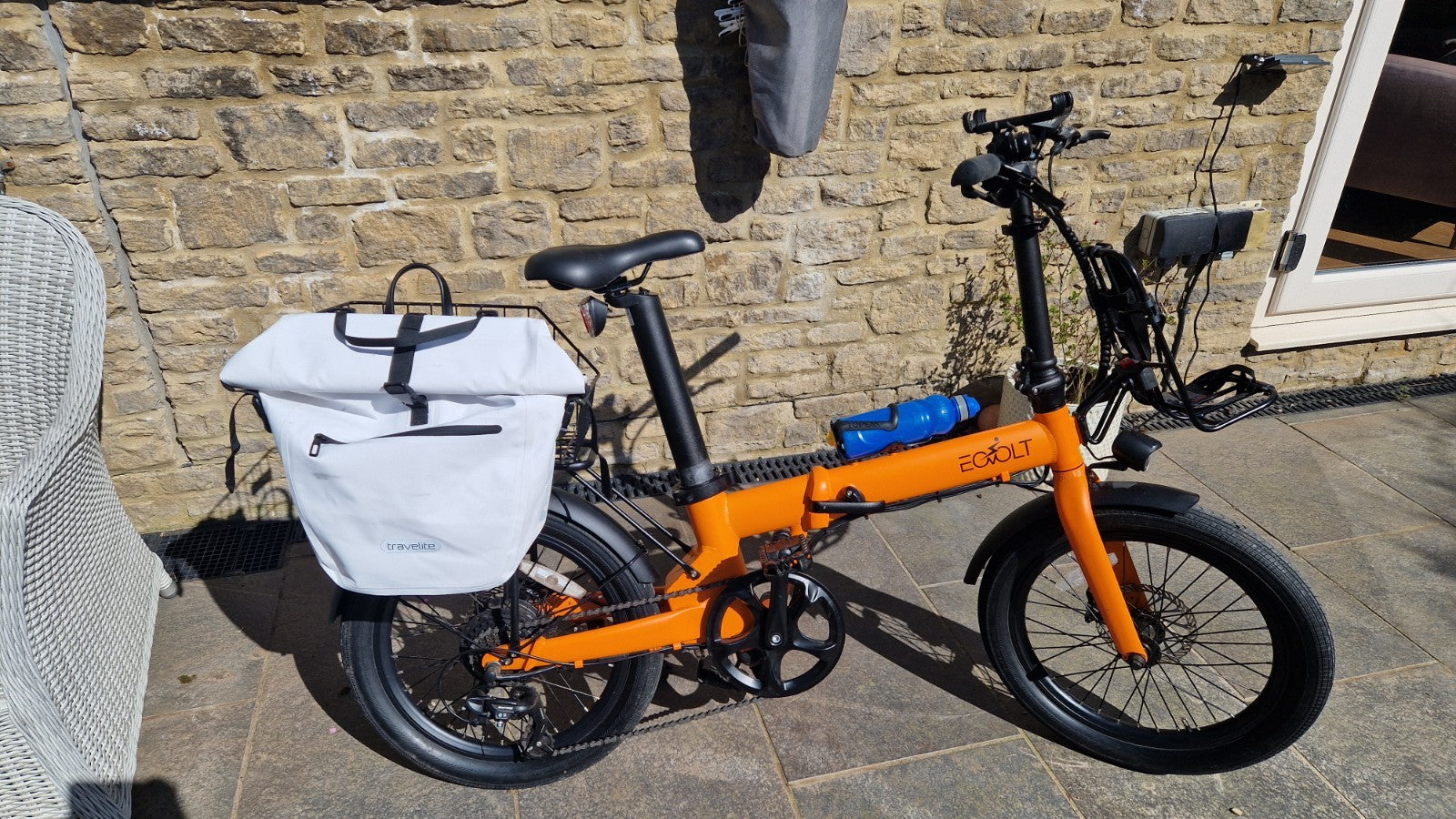 folding bike 20" wheels shimano gears battery nutt brakes LCD display