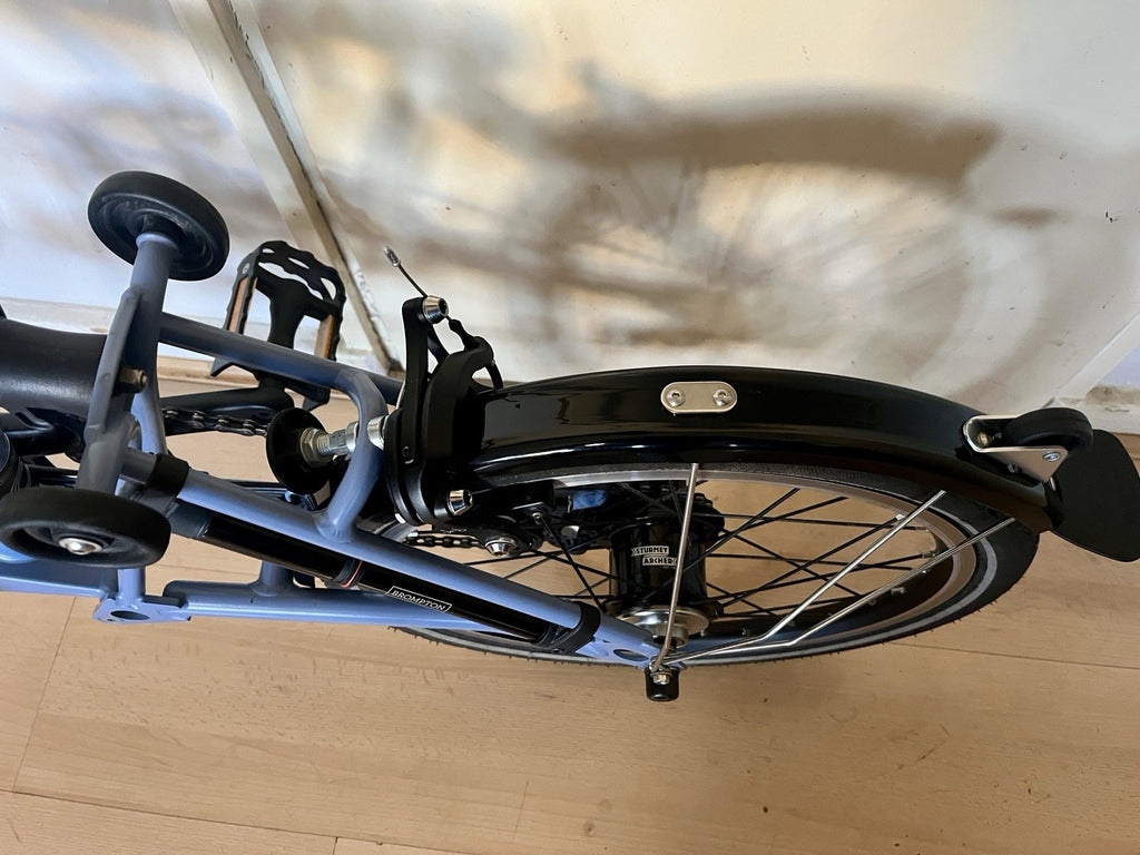 Brompton C Line Explore  6 speed, M Handlebar, Sky Blue - 2024 in EXC COND