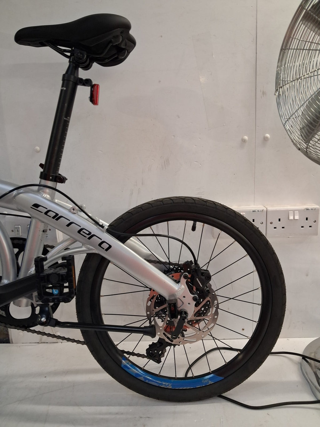 Carrera Intercity 2 Folding Bike 20in Wheels 9 Speed - Alloy - Silver (Marks)