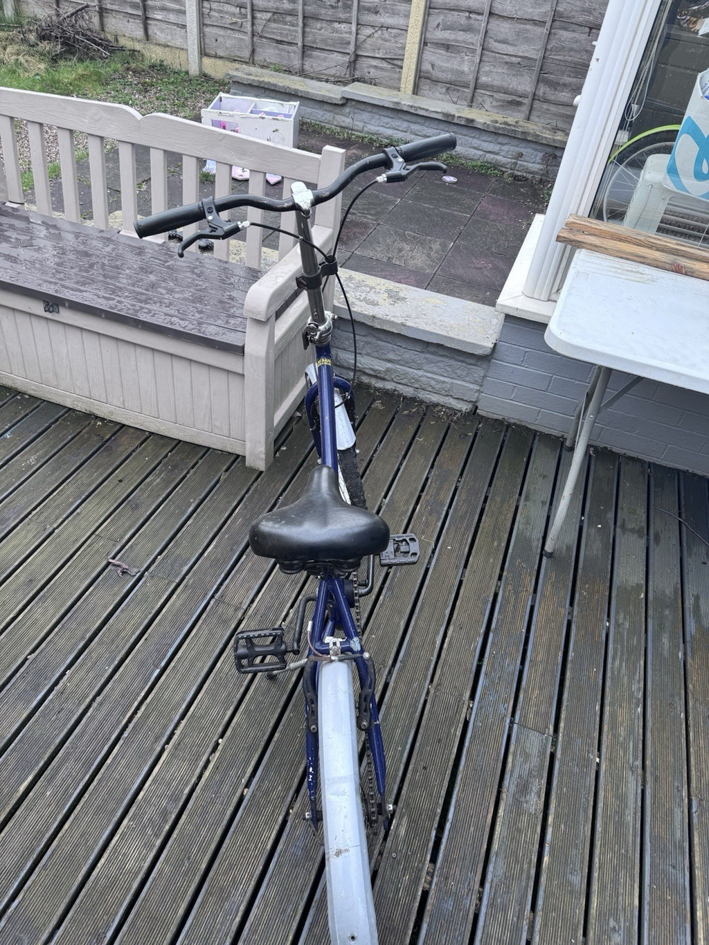 Apollo Folding Bike Aluminium Unisex Adults. Good Condition. Needs service.