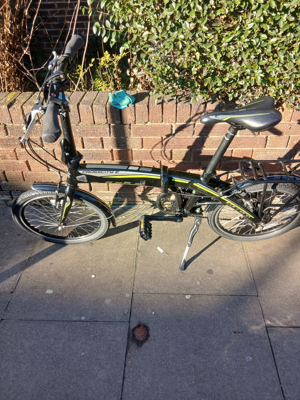 Carrera Intercity Unisex 8 Speed 20'' Wheels Compact Folding Bike