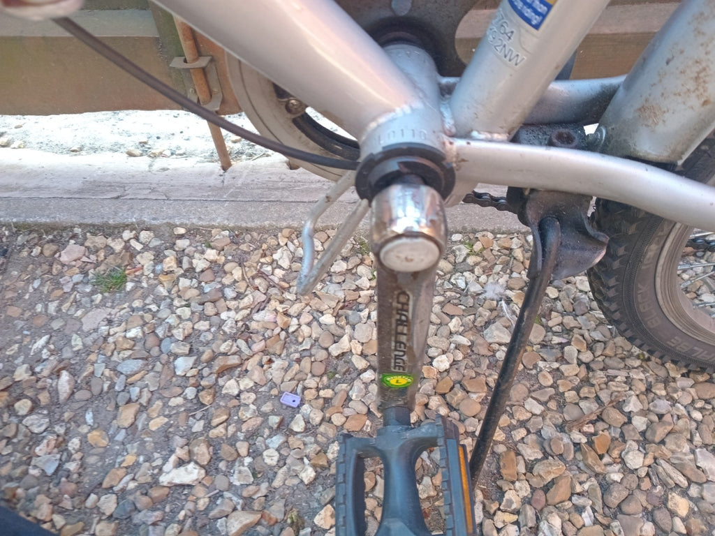 Challenge Gauntlet folding bike, 20"wheels ,with Bag, lock,and rear rack