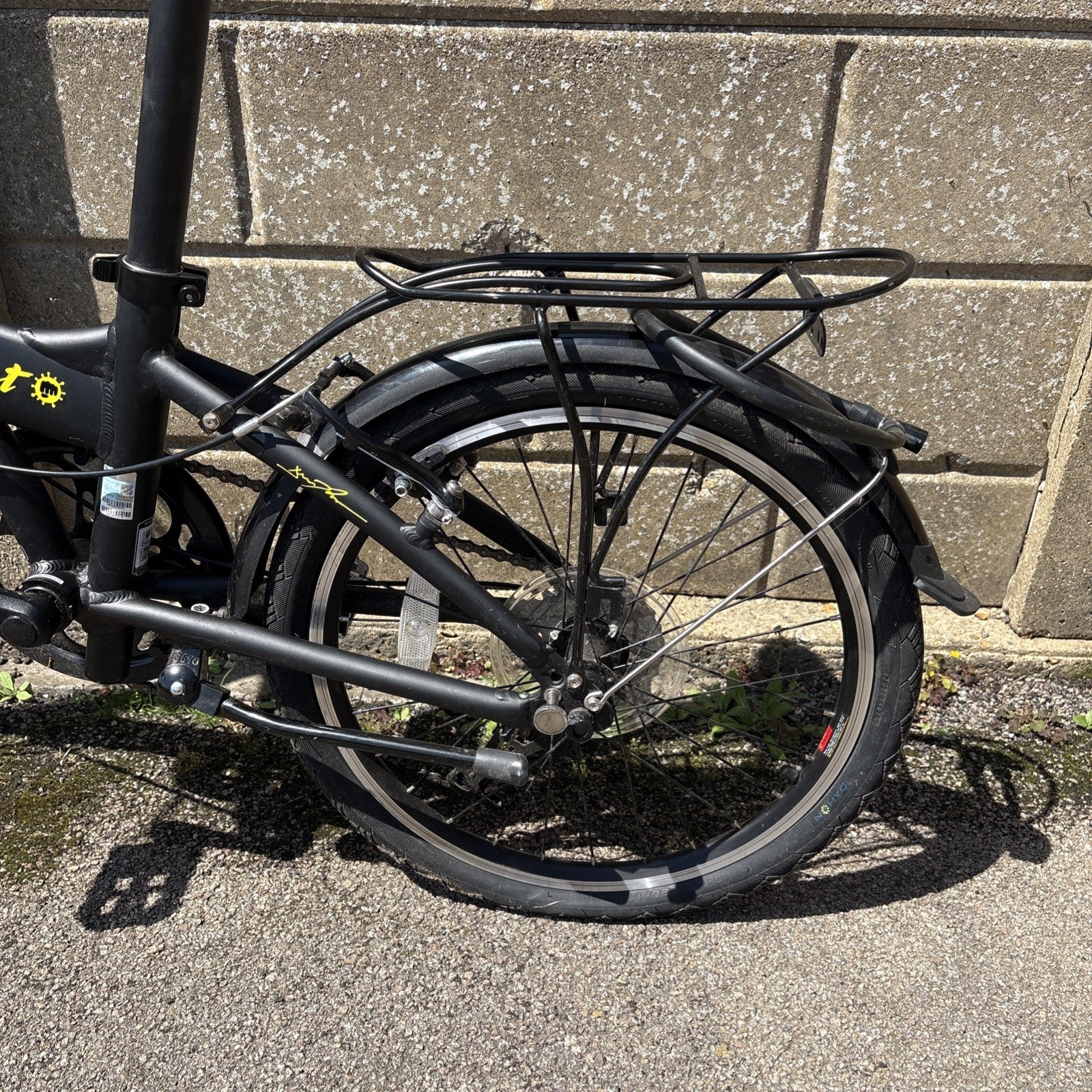 Dahon Hit 6-Speed Folding Bike Matt Black, Lightweight