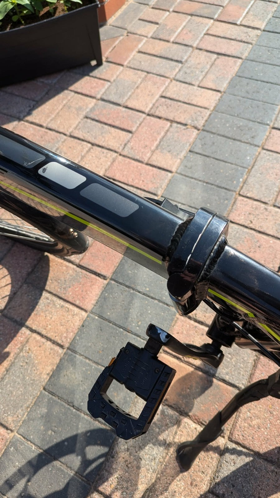 Carrera Crosscity E Folding Bike