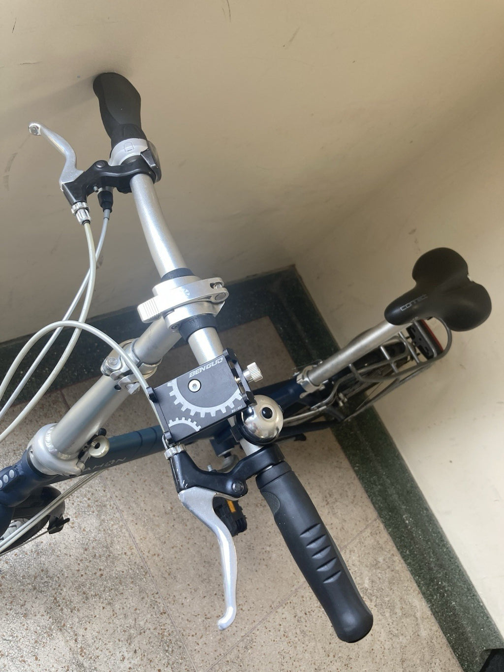 Dahon Vitesse D3 compact Alloy Folding Bike
