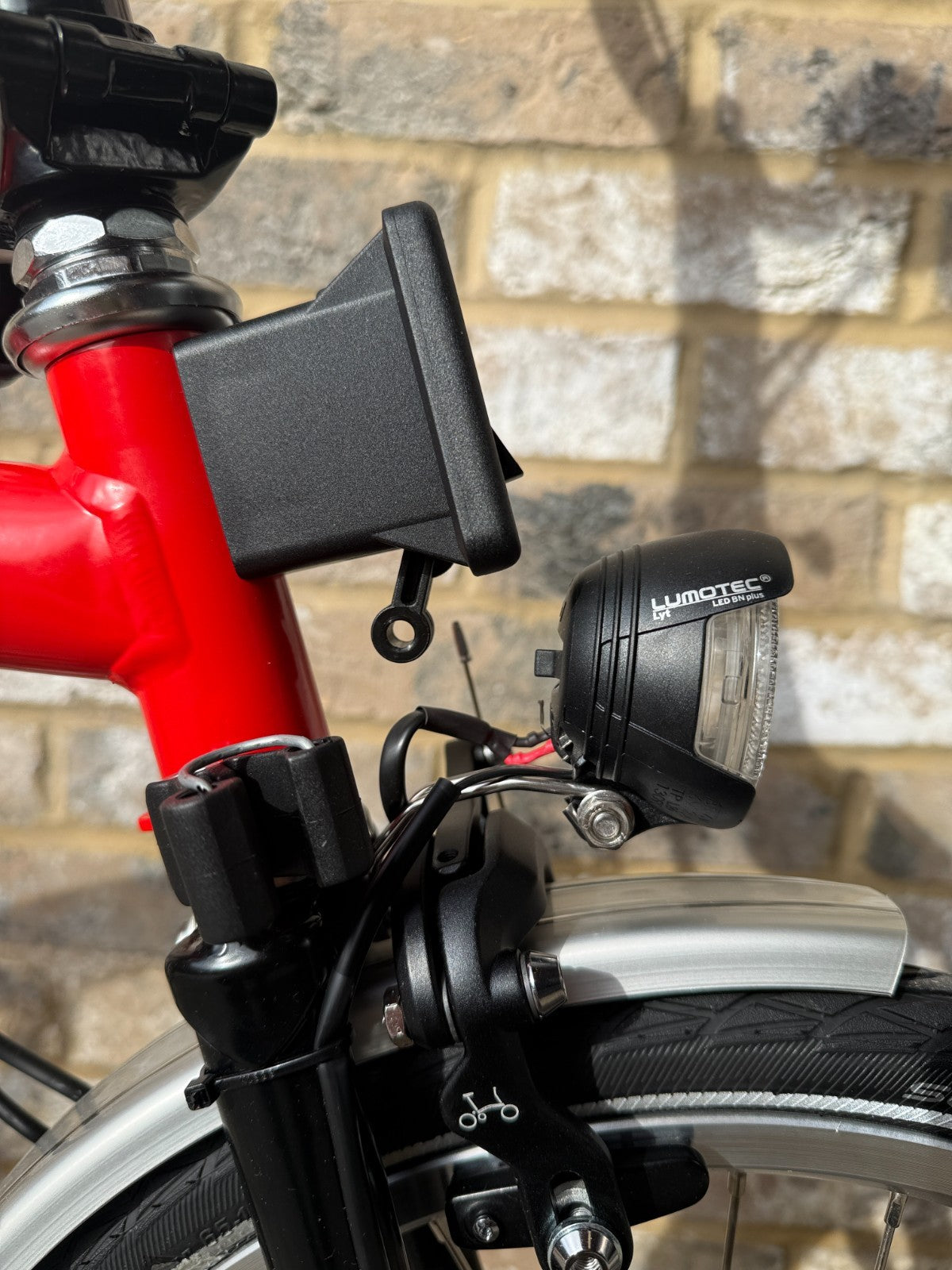 Brompton Rocket Red & Black 3 Speed Mid C Line M3L with Dynamo Lighting