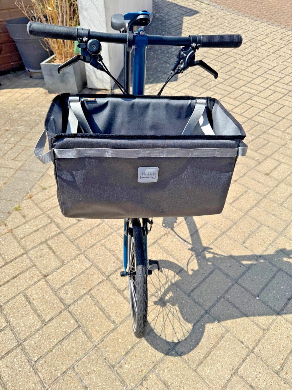 Brompton C Line Ocean 6 SPEED - Original British Folding Bike - with storage bag
